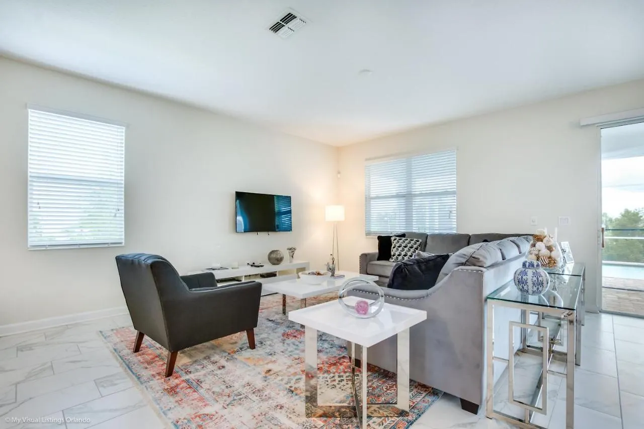 1501Mc Amazing Champions Gate 8 Bedroom 5 Bed Davenport