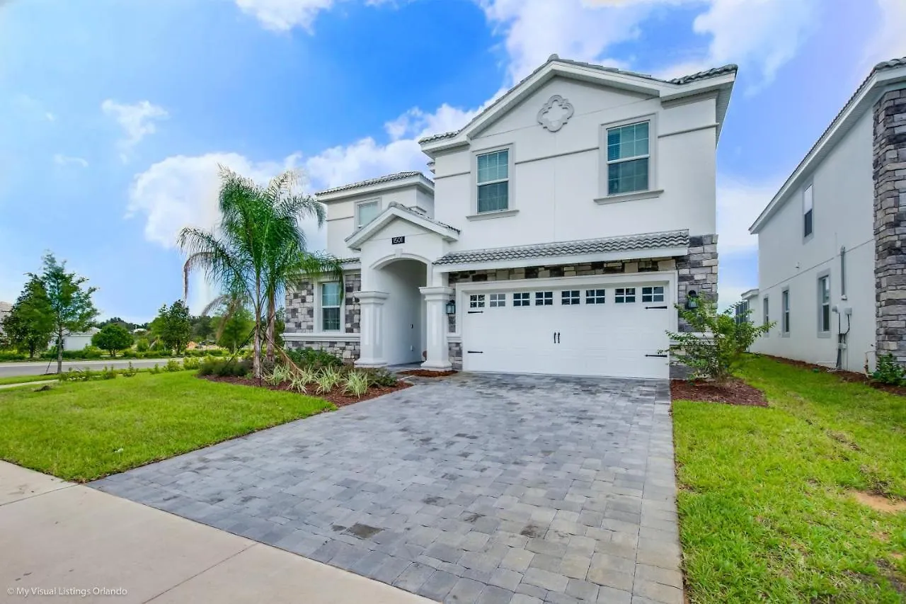 1501Mc Amazing Champions Gate 8 Bedroom 5 Bed Davenport